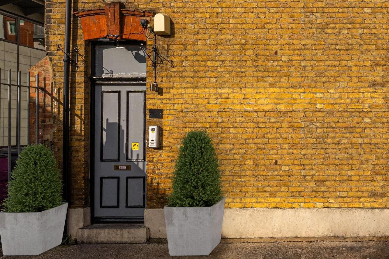 The Buross - Aldgate Aparthotel Londres Exterior foto