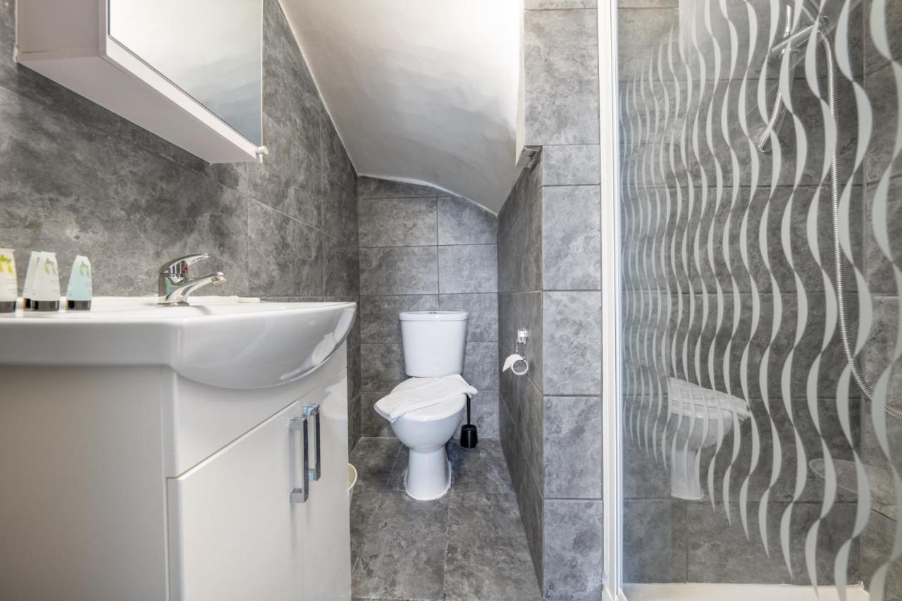 The Buross - Aldgate Aparthotel Londres Exterior foto